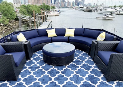 New York City Yacht  79 top aft seating
